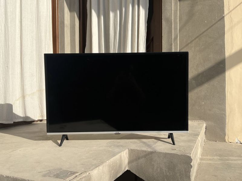 Televizor Artel Smart sotiladi 40 lik xolati ideal Televizor Artel Smart sotiladi 40 lik xolati ideal