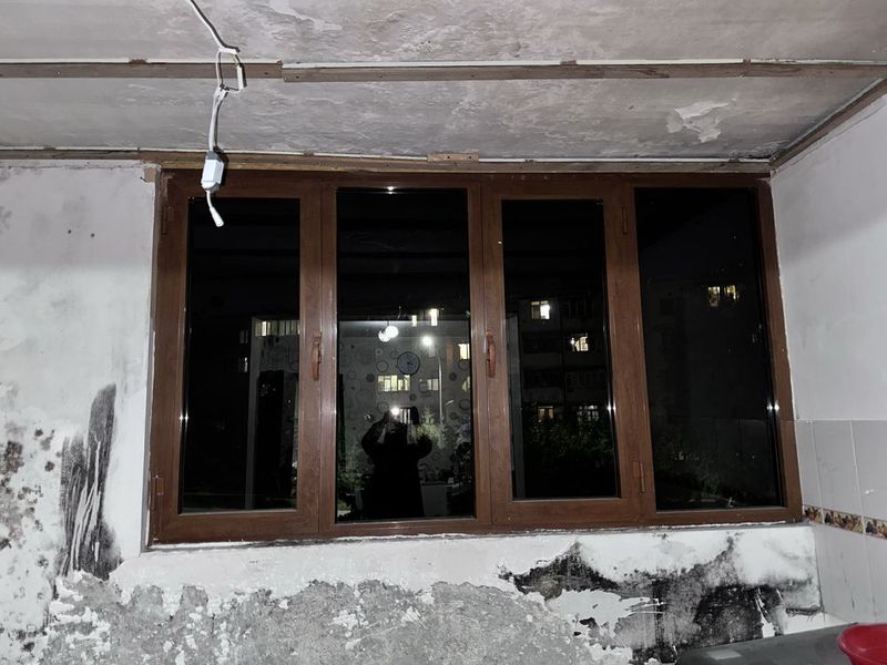 Srochni akva deraza sotiladi Srochni akva deraza sotiladi
