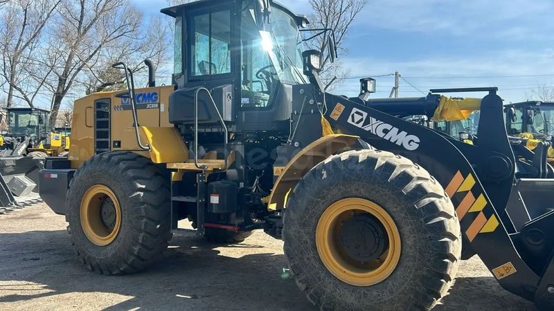XCMG Погрузчик 3куб джойстик