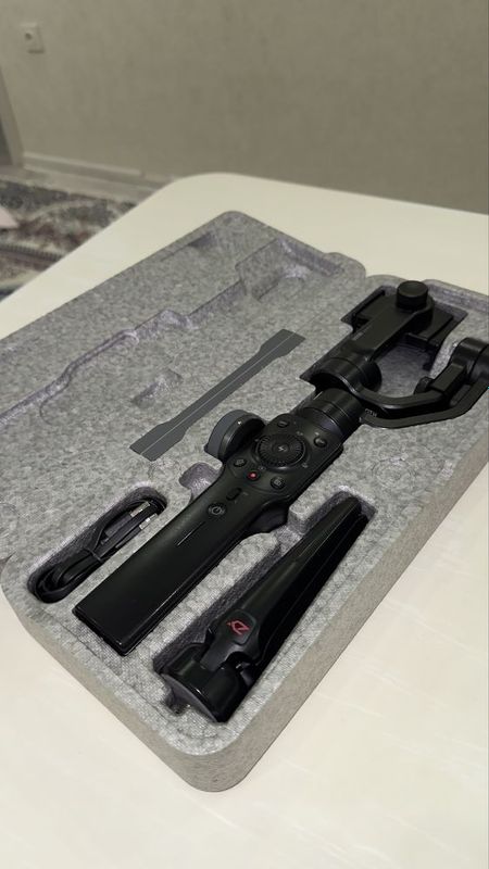 Stabilizator telefon Zhiyun Smooth 4 Stabilizator telefon Zhiyun Smooth 4