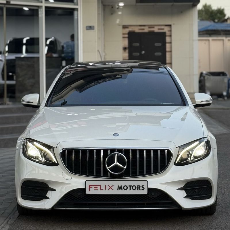 Mercedes Benz W213 E200 Mercedes Benz W213 E200