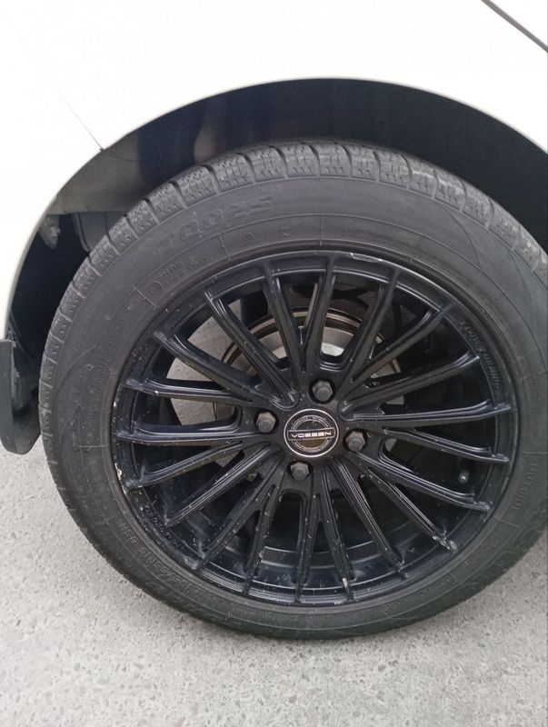 Диски с шинами Vossen R15/195/55 4×100 Диски с шинами Vossen R15/195/55 4×100