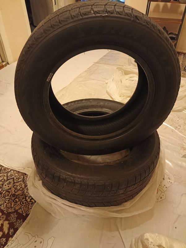 Автомобильные шины, состояние хорошое Автомобильные шины, состояние хорошое