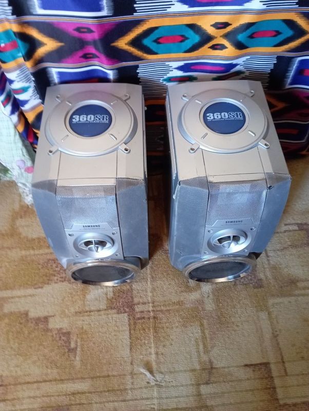 Muzikalni sentir Samsung 4600w kalonkalari faqat Muzikalni sentir Samsung 4600w kalonkalari faqat