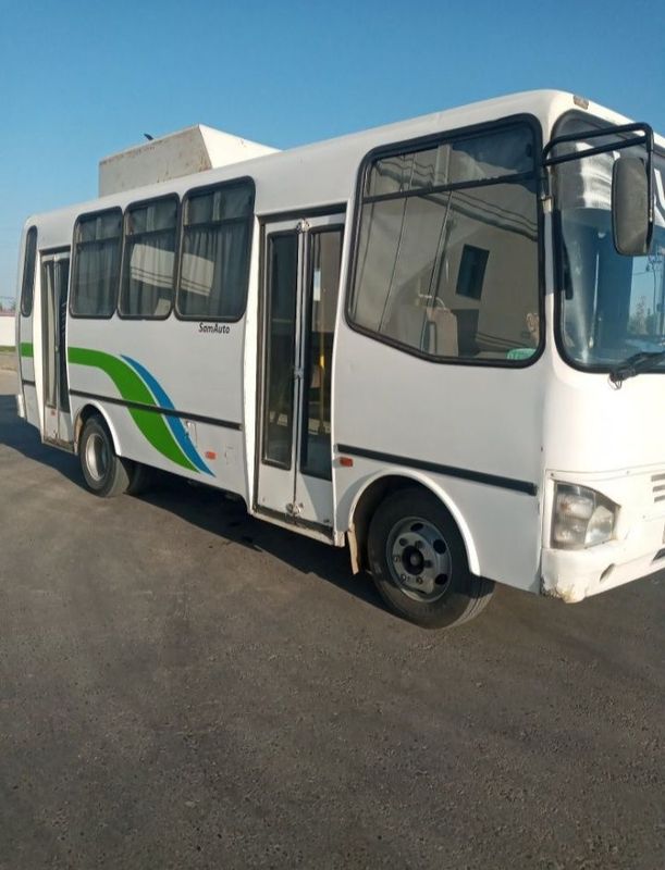 Isuzu avtobus sotiladi yili 2008 holati ideal yurib turgan mashina