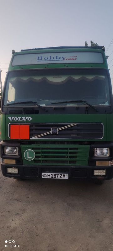 VOLVO FM7 sotiladi 2002yil weichai mator VOLVO FM7 sotiladi 2002yil weichai mator