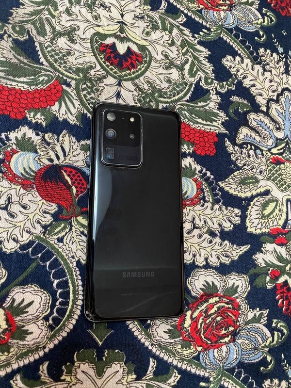 Telefon sotiladi 12pro 13proga obmen ham bor