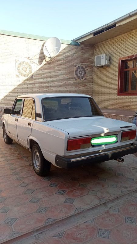 Lada Vaz 2107 Oq Lada Vaz 2107 Oq