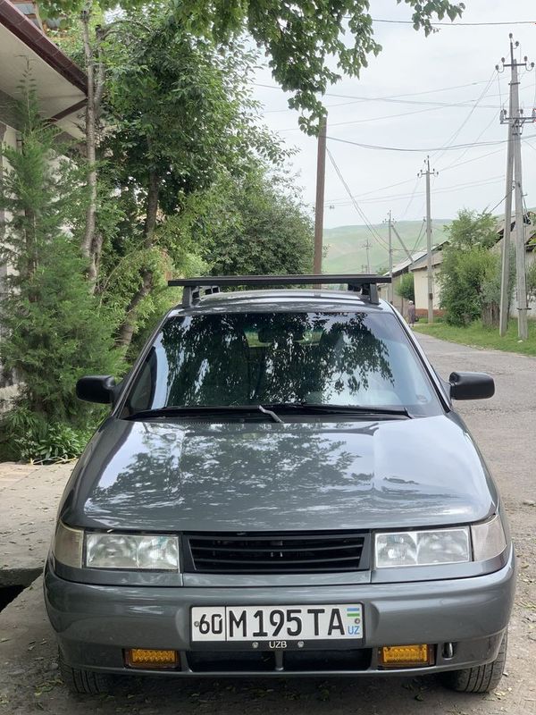 Lada 2111, Universal