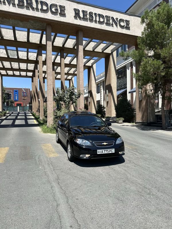 Lacetti gentra 2022/2023 сотилади, наварот таййор мошина