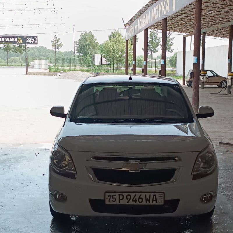 Coblt hali Yangi salondan chiqgan Coblt hali Yangi salondan chiqgan