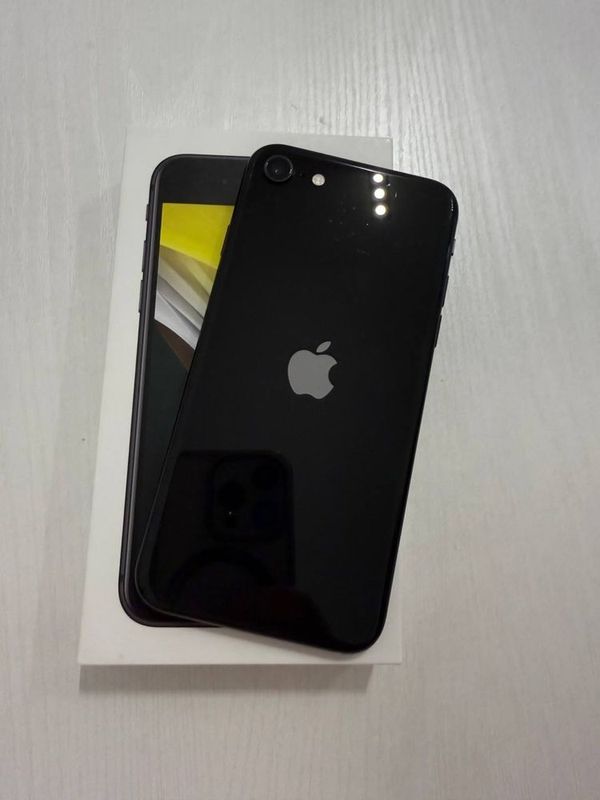 Iphone se yotiladi Iphone se yotiladi