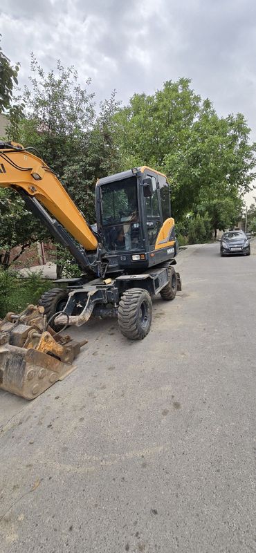 EKSKOVATOR Sotiladi Mini 60 ideal holatda 2019 yil