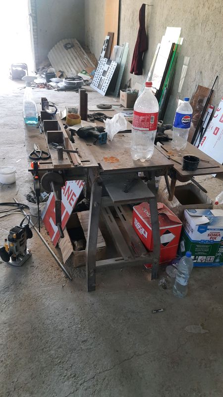 Duradgorlik stanok 4kv mataori.pollari temir. Duradgorlik stanok 4kv mataori.pollari temir.