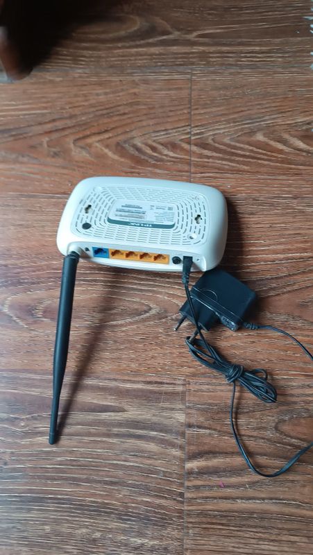Tp-link tl-wr740N(ru) Tp-link tl-wr740N(ru)