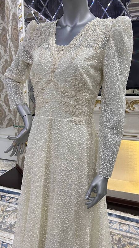 Вечернее платье или платье для ЗАГСа. M/L 500.000 Вечернее платье или платье для ЗАГСа. M/L 500.000