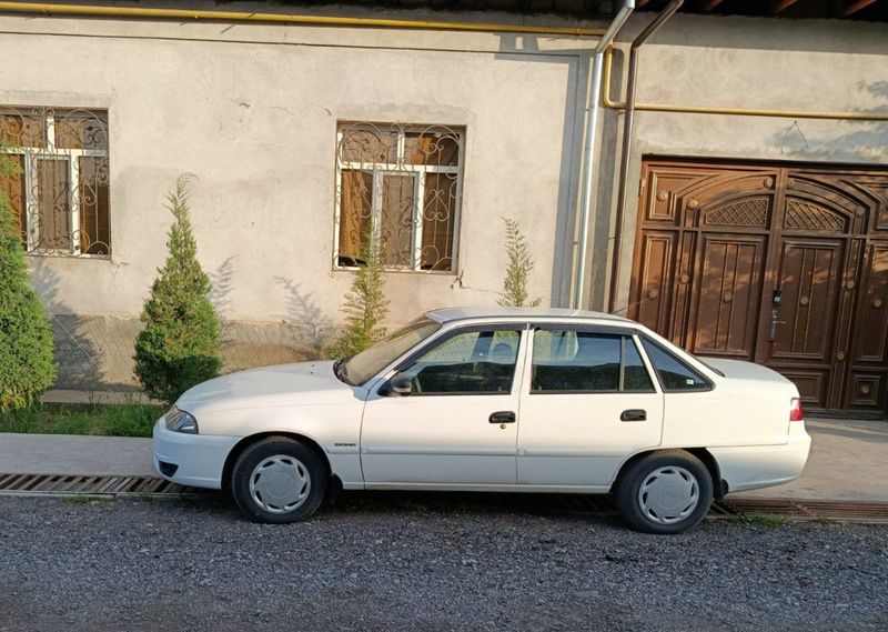 Nexia 2 sotiladi,srochna,2014 metan gaz,1.6 motor