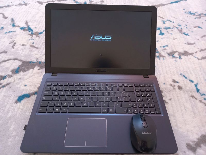 Asus nautbuk Asus nautbuk