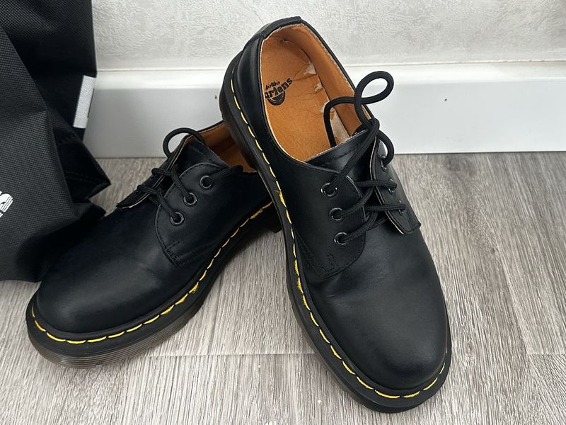 Dr. Martens Botinka 41 razmer Dr. Martens Botinka 41 razmer