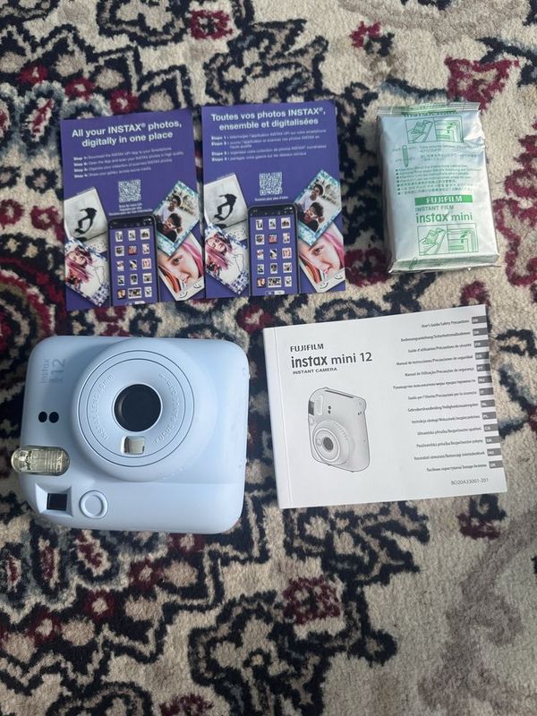 Fujifilm instax mini 12