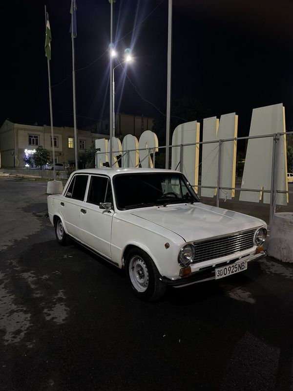 vaz 21011. vaz 21011.