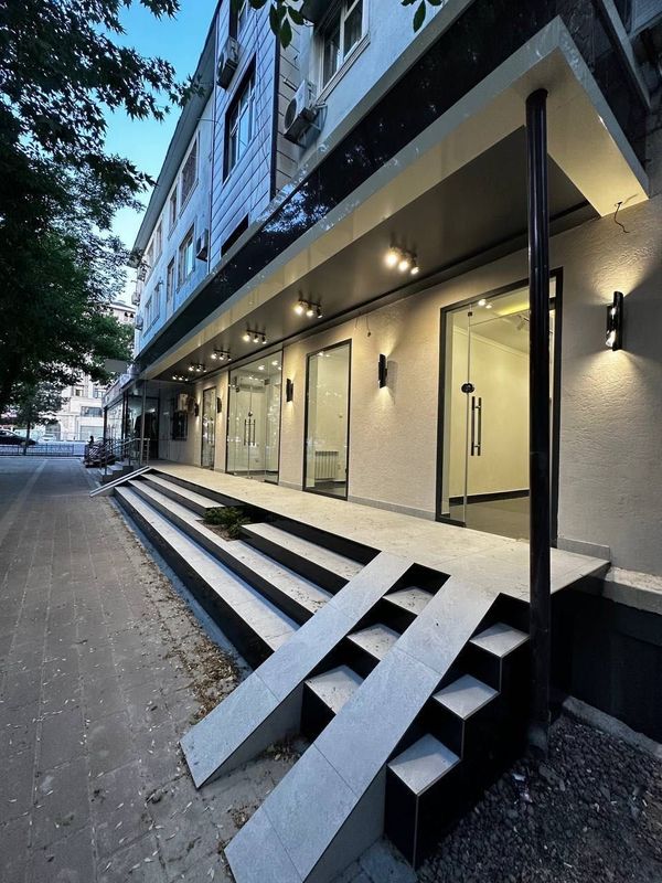Продаётся офис, Новза, Мукимий, 50м2 Продаётся офис, Новза, Мукимий, 50м2