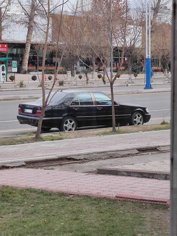 Mercedes Benz W140