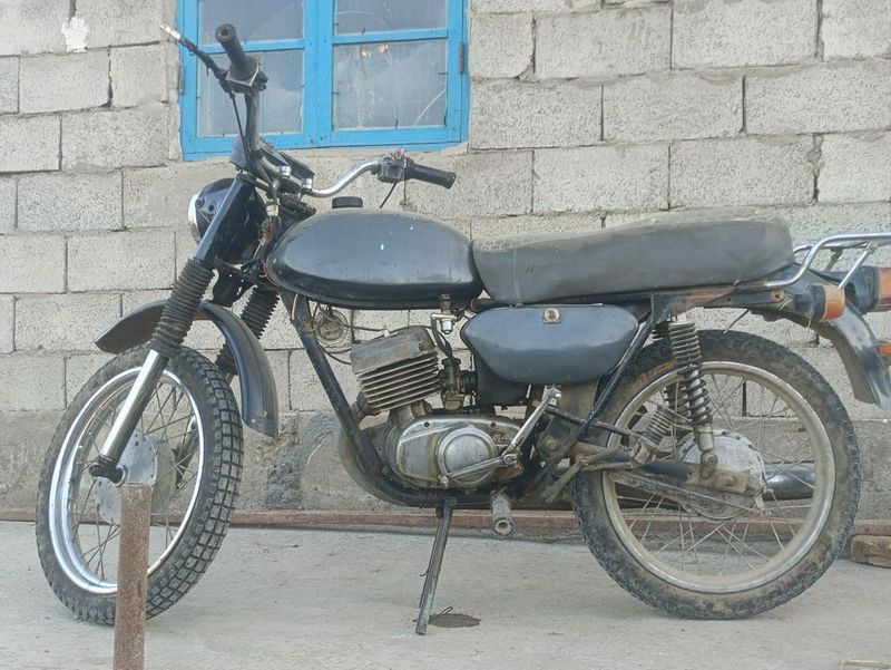 Minski motosikl x