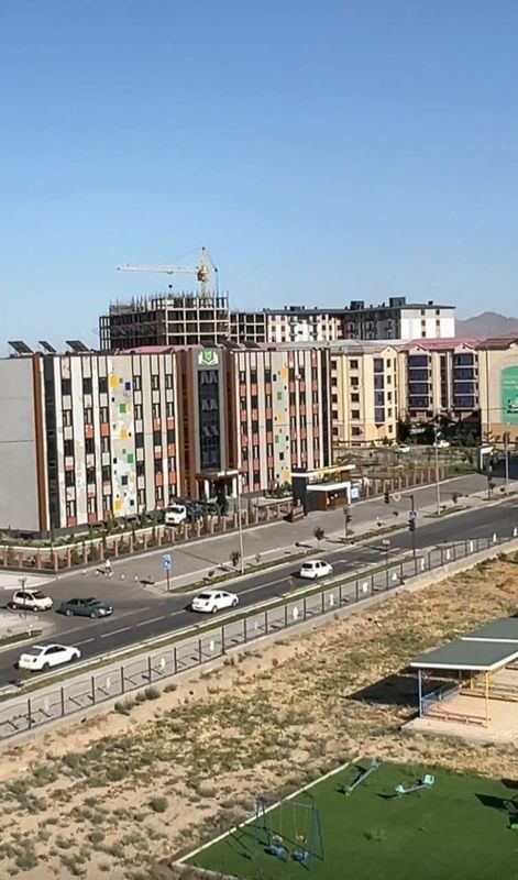 22-Maktab oldidan Garden sityda Srochna sotiladi