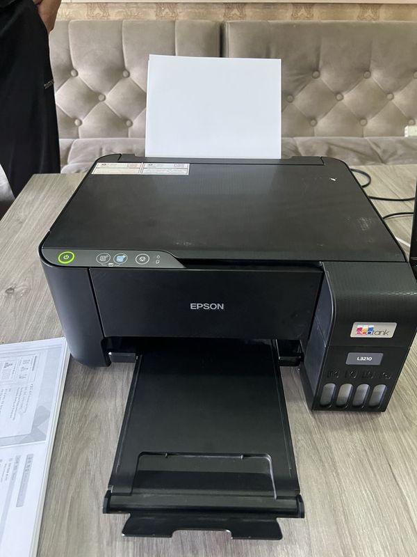 Epson L3210 rangli printer.