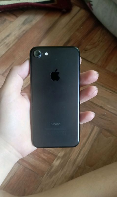 ipone 7 sotiladi hech qanday aybi yoʻq