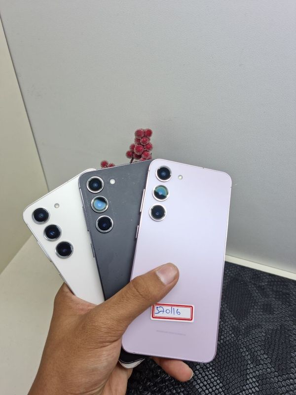 Samsung S23 plus xotirasi 8/256GB Samsung S23 plus xotirasi 8/256GB