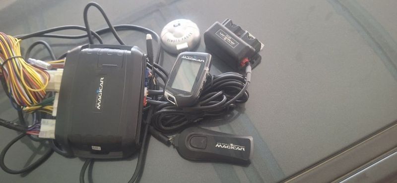 Продам Magicar 905F состояние отличное нет толко запасного пулта. Продам Magicar 905F состояние отличное нет толко запасного пулта.