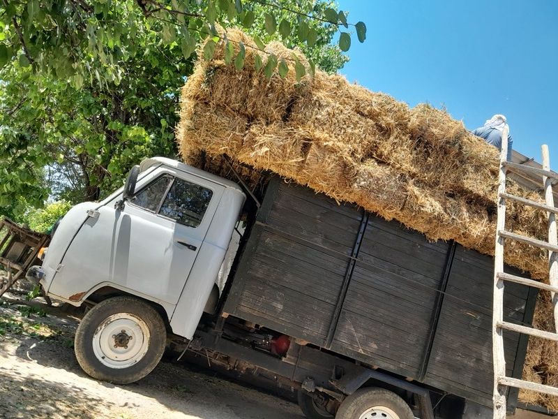 Avto uaz yuk bortli Avto uaz yuk bortli