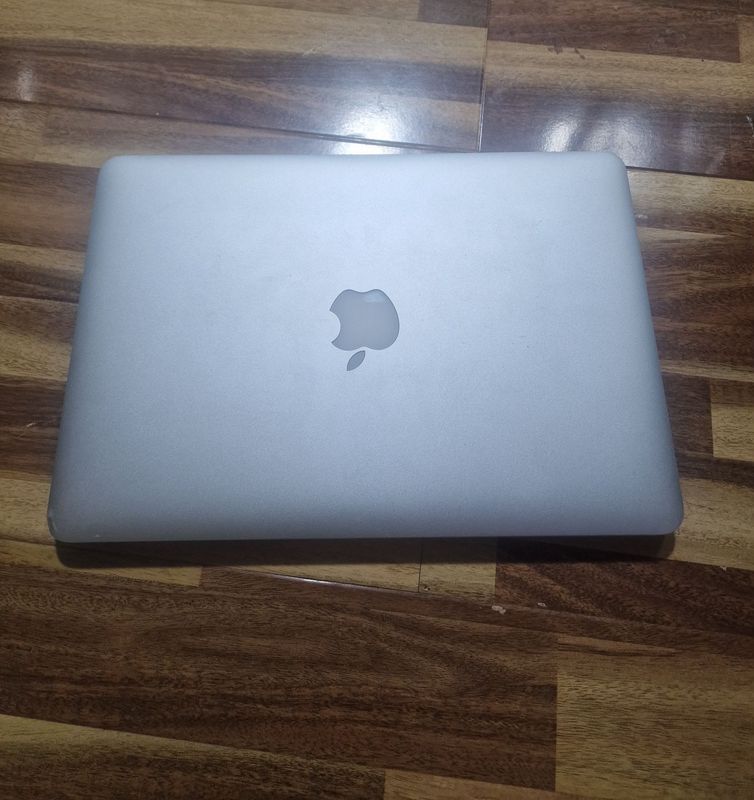 Macbook pro 2018 продаётся