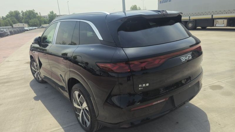 BYD Tang L Flagship BYD Tang L Flagship