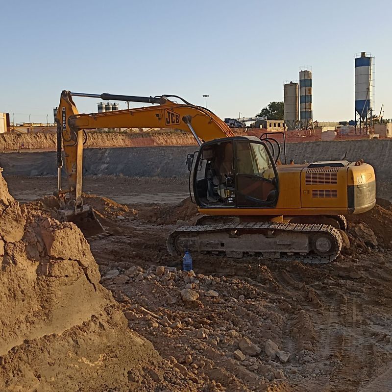 Ekskavator JSB 220 Ekskavator JSB 220