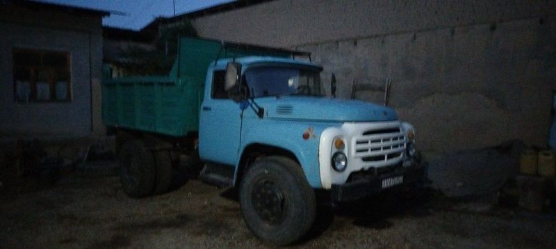 Zil samasval 130 sotiladi Zil samasval 130 sotiladi