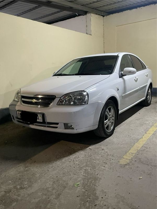 Lacetti 1,6 сотилади Lacetti 1,6 сотилади