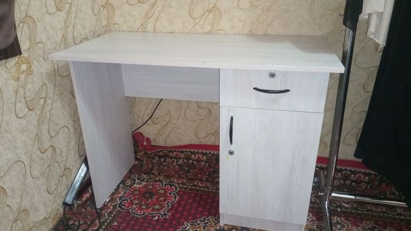 Mebil ish Stoli qulib kalitli Mebil ish Stoli qulib kalitli