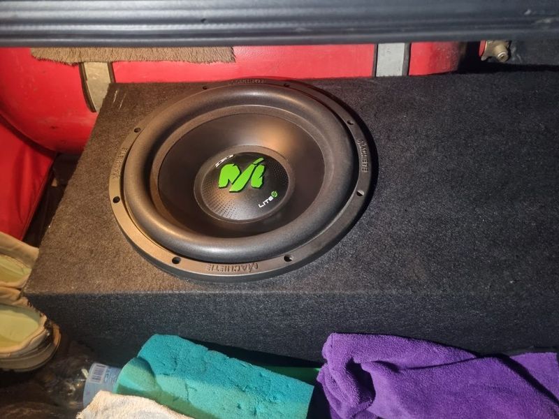 Audio kamplekt sotiladi