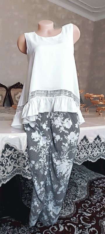 Летний красивый комбинезон Летний красивый комбинезон