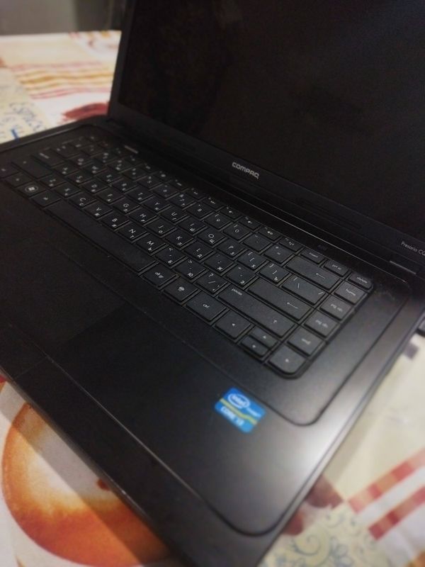 COMPAQ noutbook hotira: 512 kafolati bilan COMPAQ noutbook hotira: 512 kafolati bilan