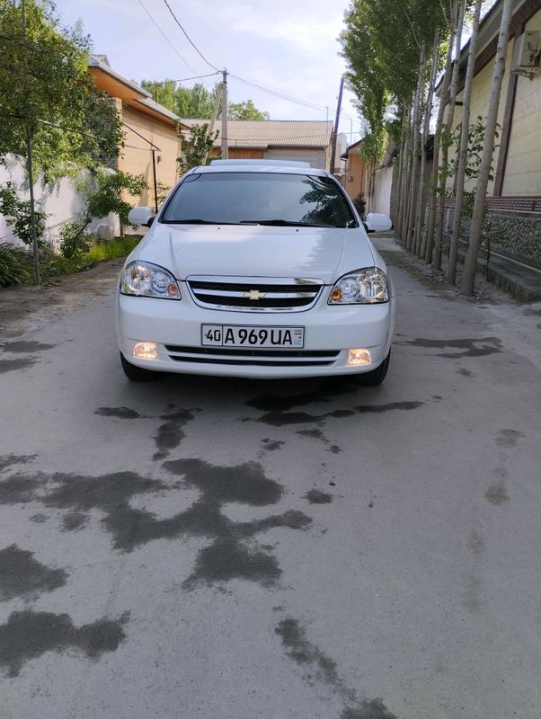 Lasetti 1.6 aftomat Lasetti 1.6 aftomat