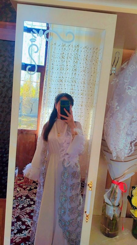 Kelinlar uchun kuylak Kelinlar uchun kuylak