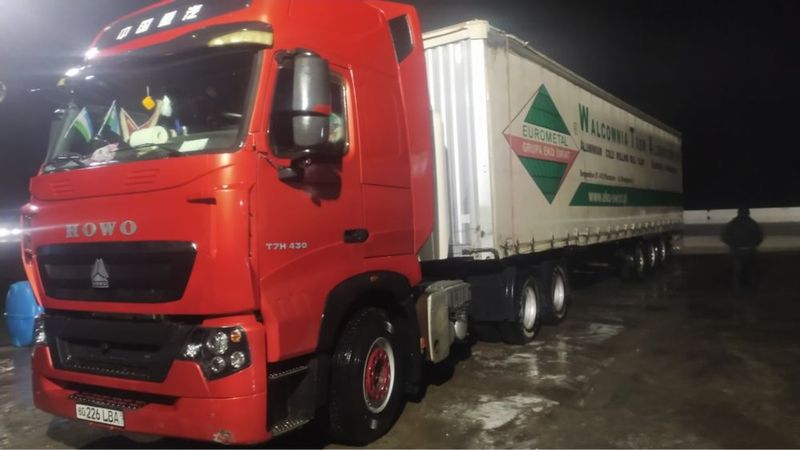 HOWO T7H + прицепт, комплект, сотилади HOWO T7H + прицепт, комплект, сотилади