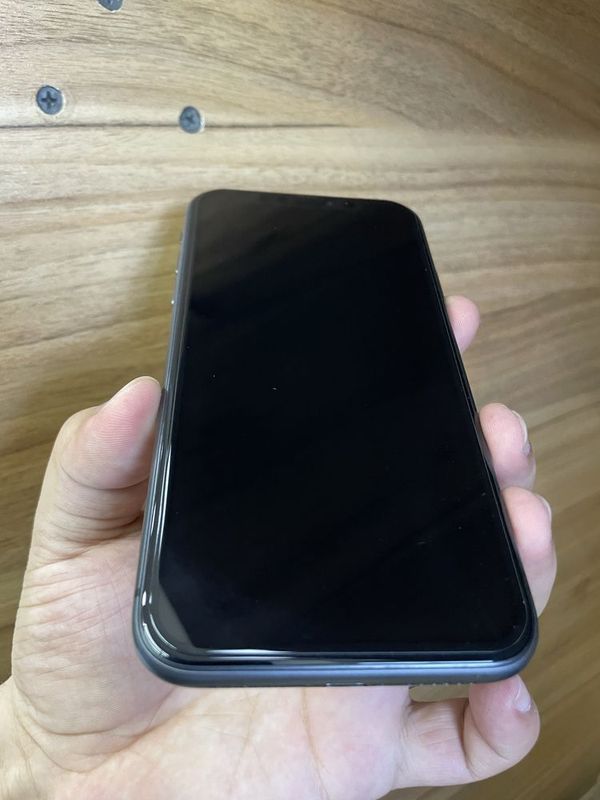 Iphone 11 holati yaxshi Iphone 11 holati yaxshi