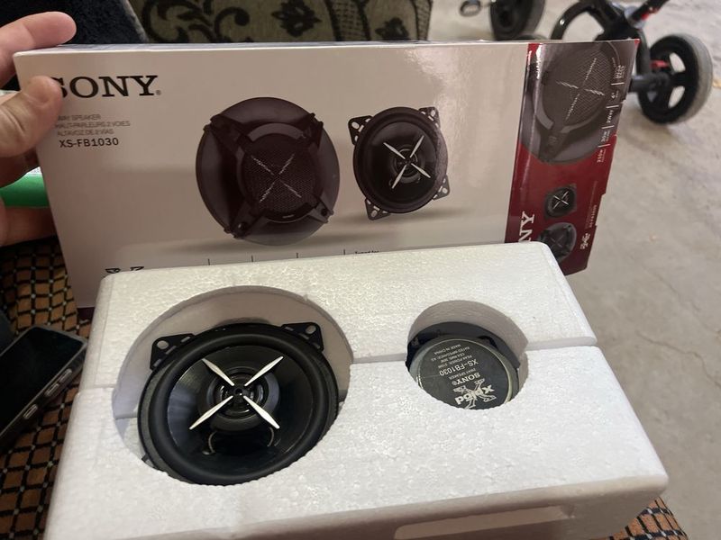 Sony Калонка 10см авто акустическая Sony Калонка 10см авто акустическая