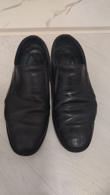 Tufli qora kiysa boladi holati ortacha Tufli qora kiysa boladi holati ortacha