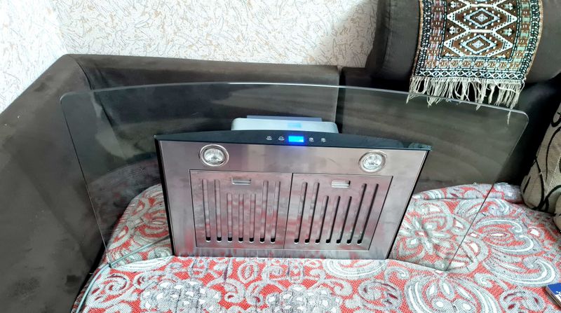 Продам кухонную вытяжку Goodwell Продам кухонную вытяжку Goodwell